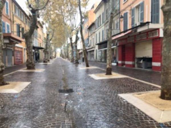 Location Immobilier Professionnel Local commercial La Seyne-sur-Mer 83500